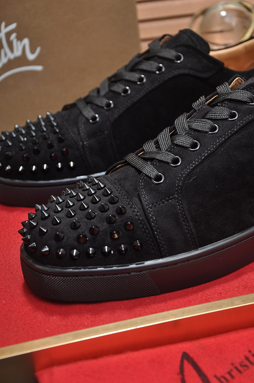Louboutin Louis Junior Spikes