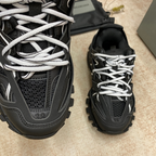 Balenciaga Track Nere Con Lacci Bianchi