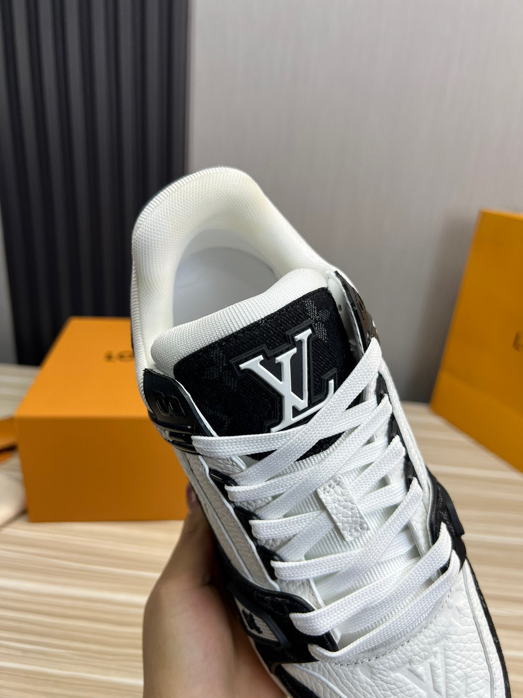 Louis Vuitton Trainer (Nere)