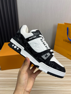 Louis Vuitton Trainer (Nere)