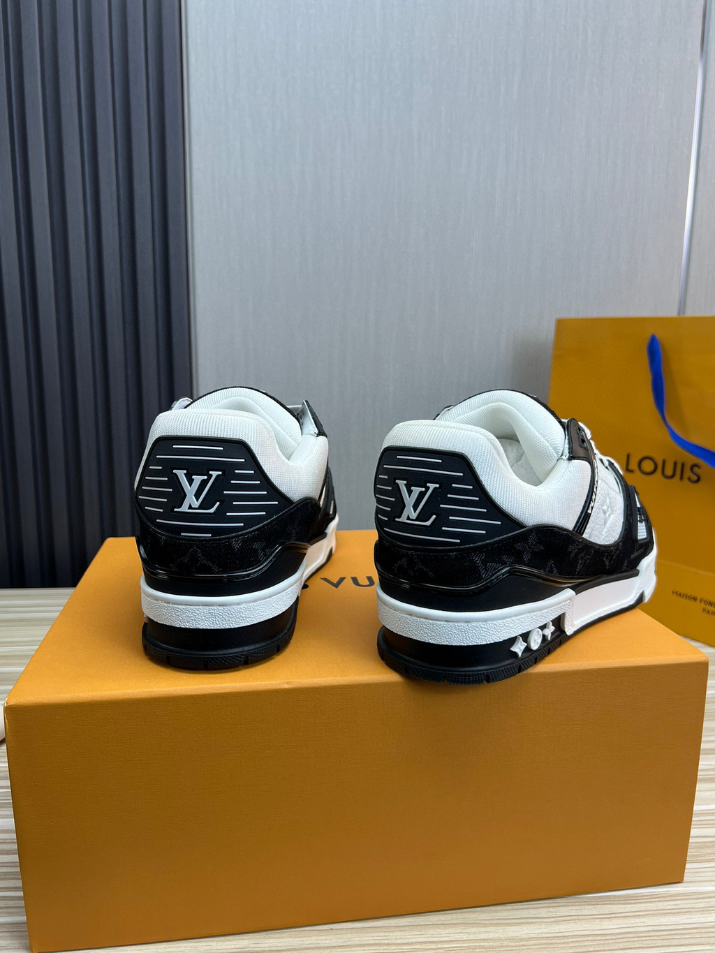 Louis Vuitton Trainer (Nere)