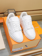 Louis Vuitton Trainer (Bianche)