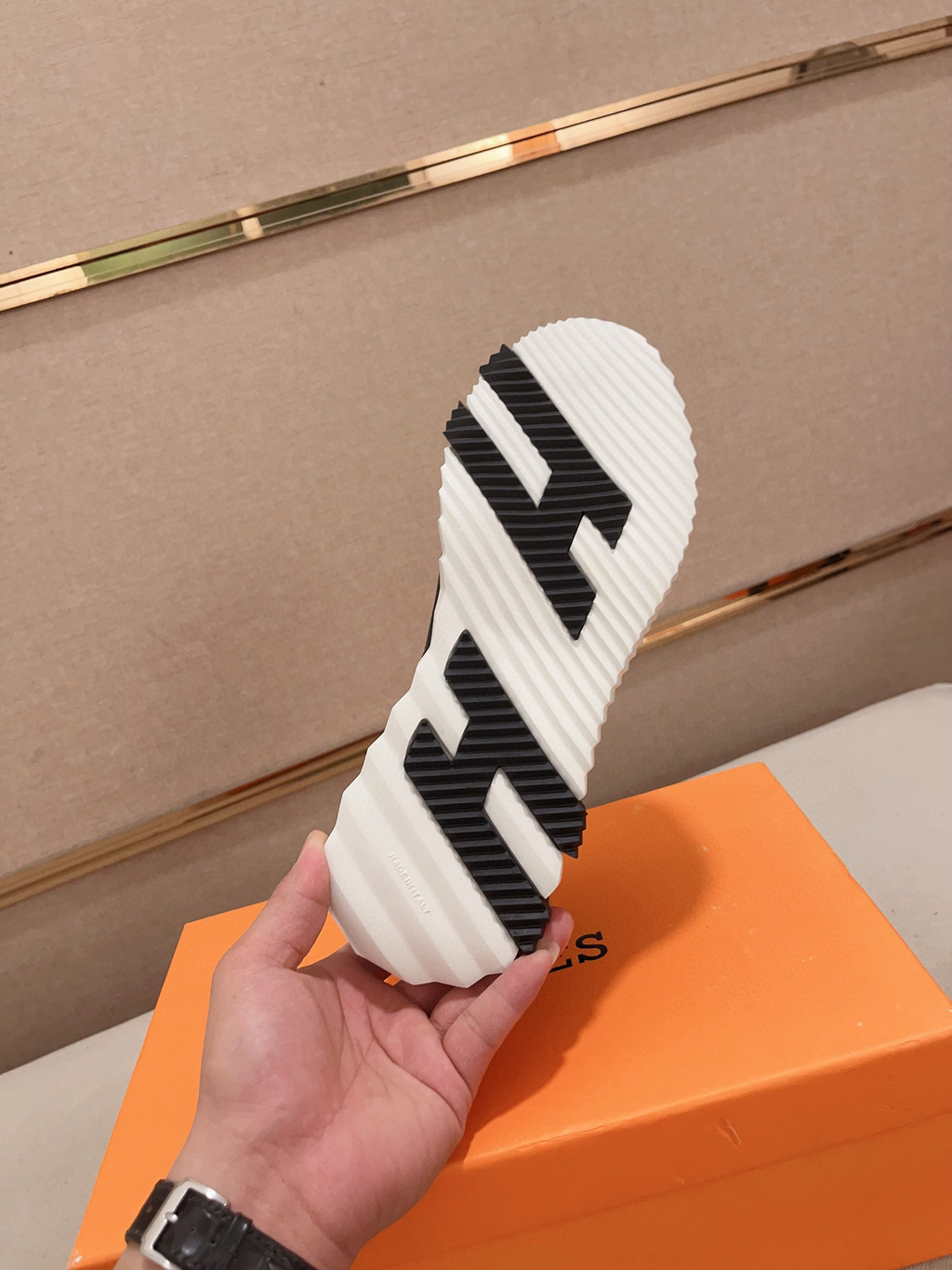 Hermes Jump (Nere)