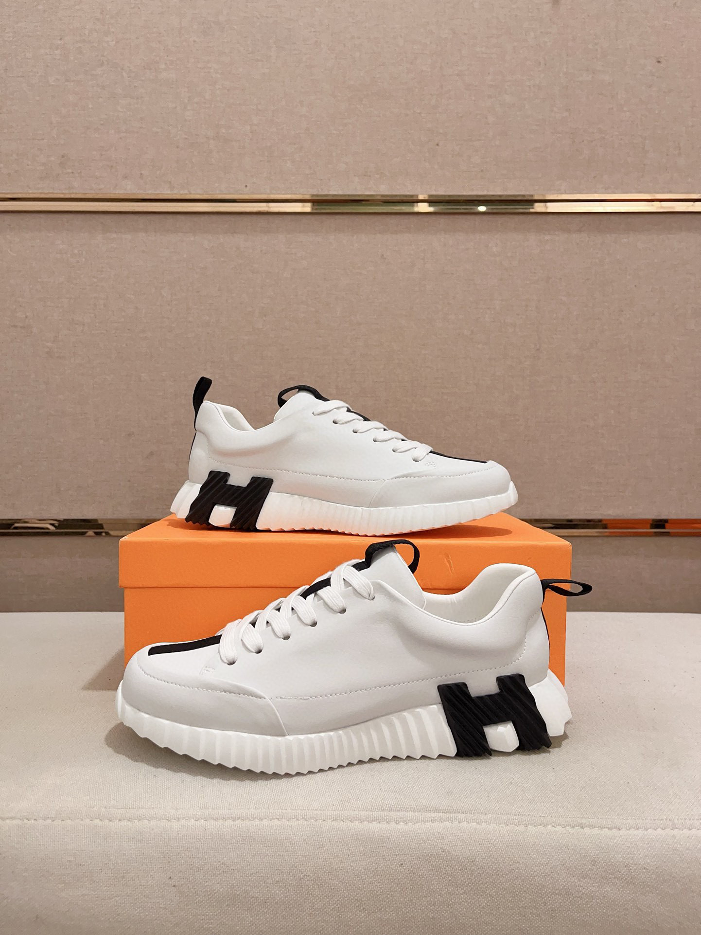 Hermes Jump (Bianche)