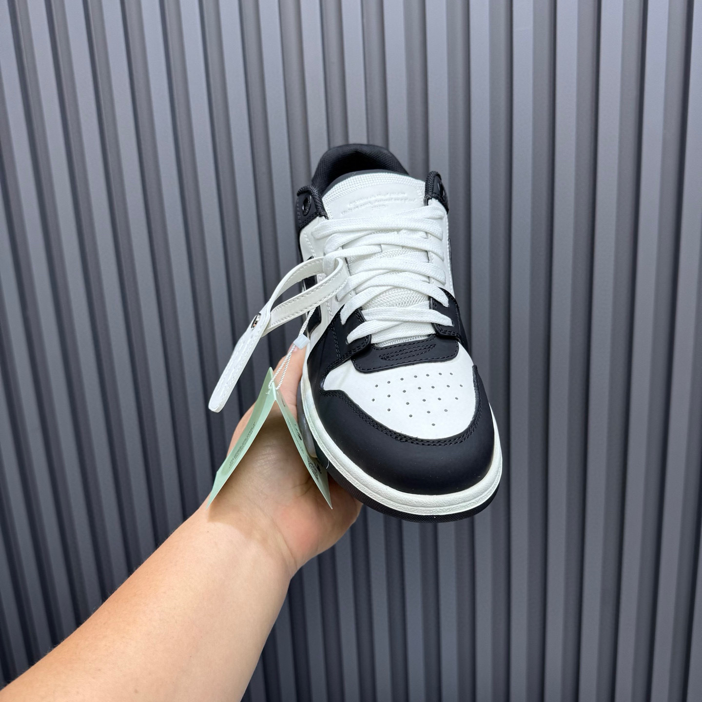 Off-White Out Of Office (Nere e Bianche)