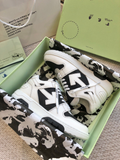Off-White Out Of Office (Bianche e Nere)